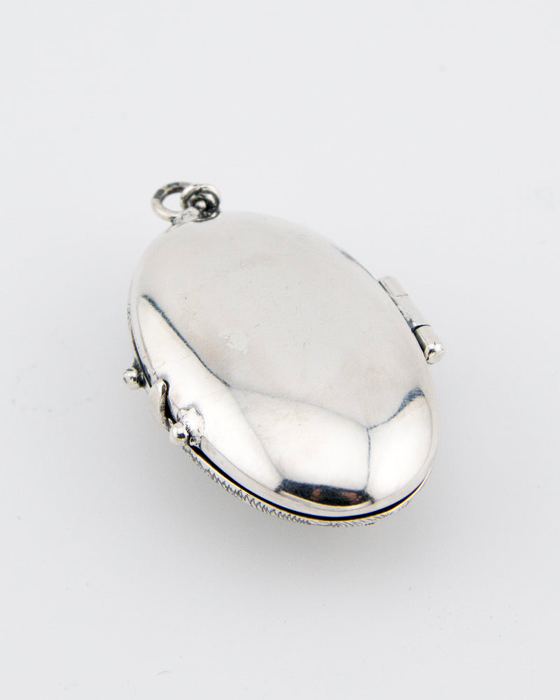 Silver locket – Lapis Lazuli