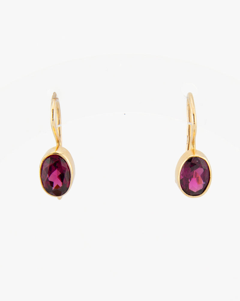 Gold earrings – Rhodolite