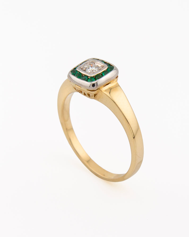 Gold ring - Diamond & Emeralds